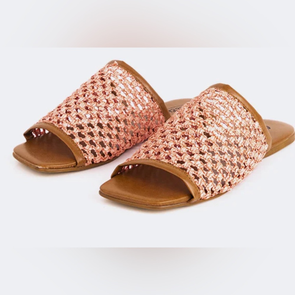 L'Intervalle sandals
